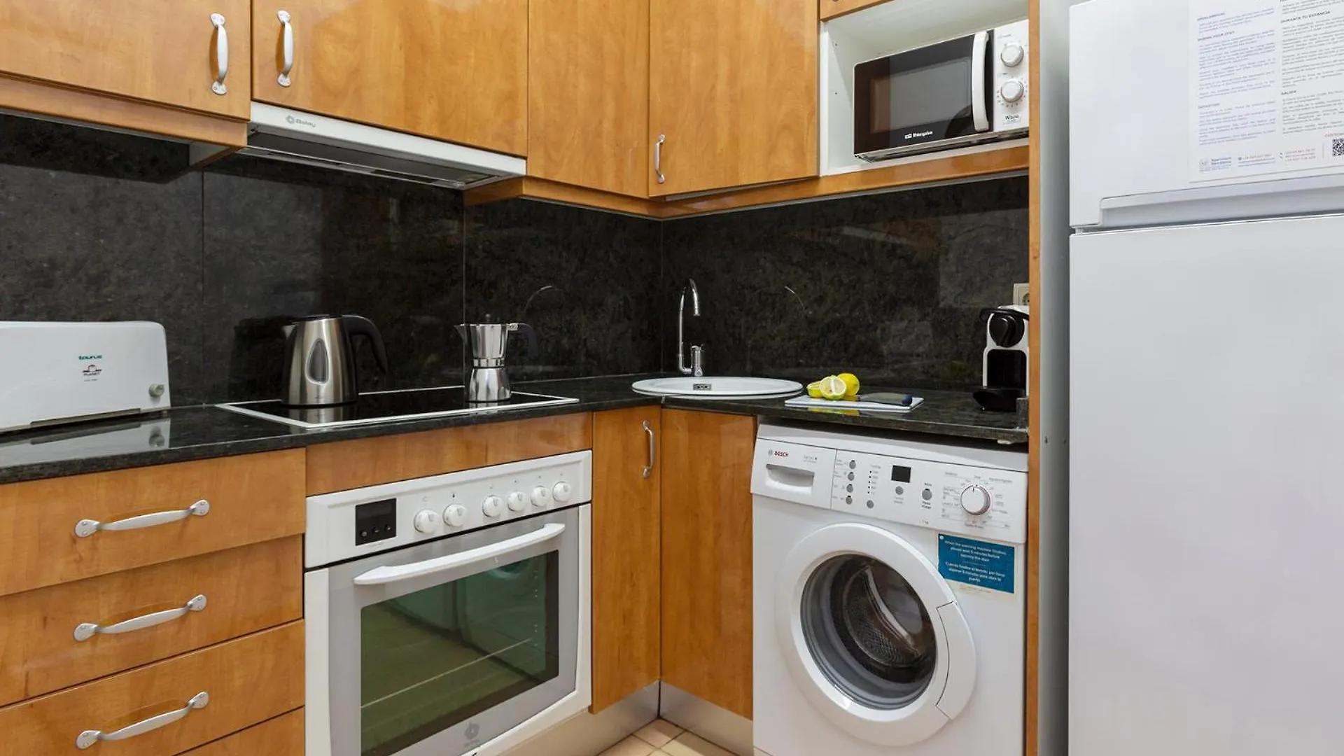 Ab Casanova Apartment Barcellona